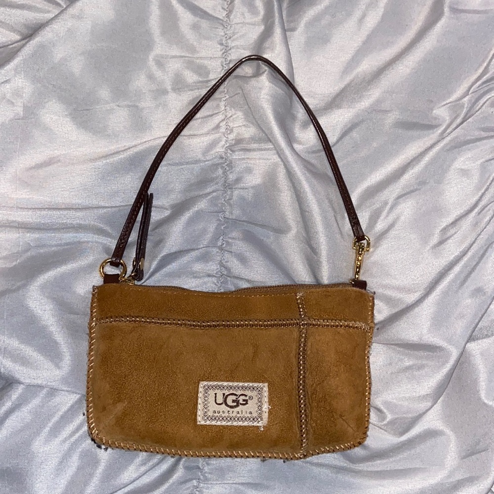 Small UGG purse. Barley used.
